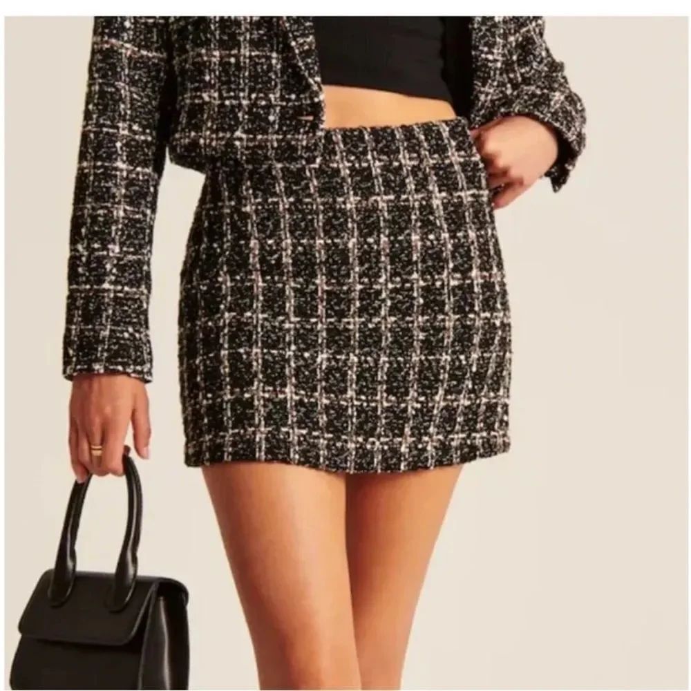 Abercrombie & Fitch Plaid Tweed Mini Skort